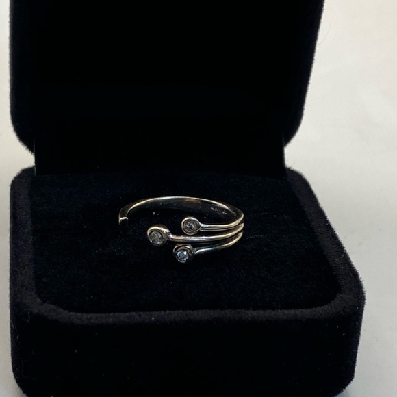 14K White Gold ED Diamond Ring | 2 g | Size 5 | Modern Wrap Design - Picture 2 of 9